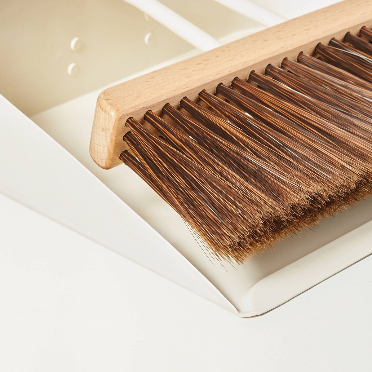 Hand Broom and Dust Pan Set Cream